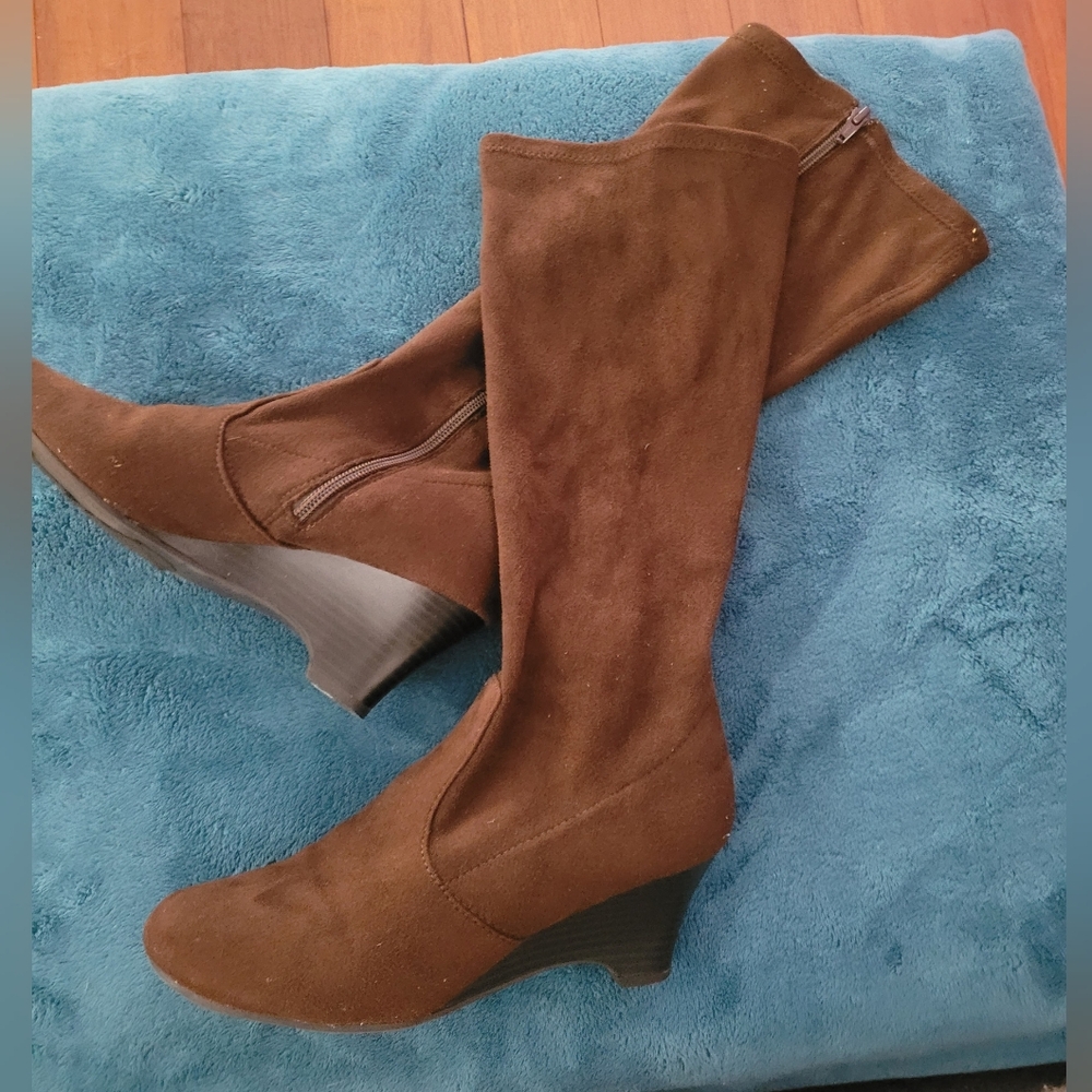 Brown Suede Knee-High Wedge Boots Size 7.5